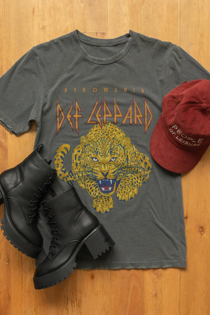 Def Leppard Sunkissed Boyfriend Tee: S